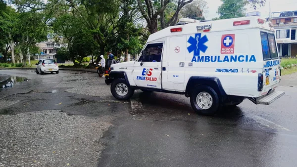 Formulan cargos contra exgerente de hospital por demorarse en autorizar tanqueo de ambulancia