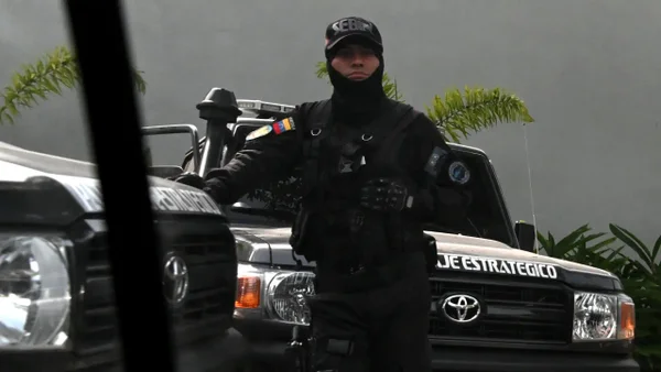 Estados Unidos pidió a sus connacionales no viajar o salir de Venezuela inmediatamente por riesgo de arresto