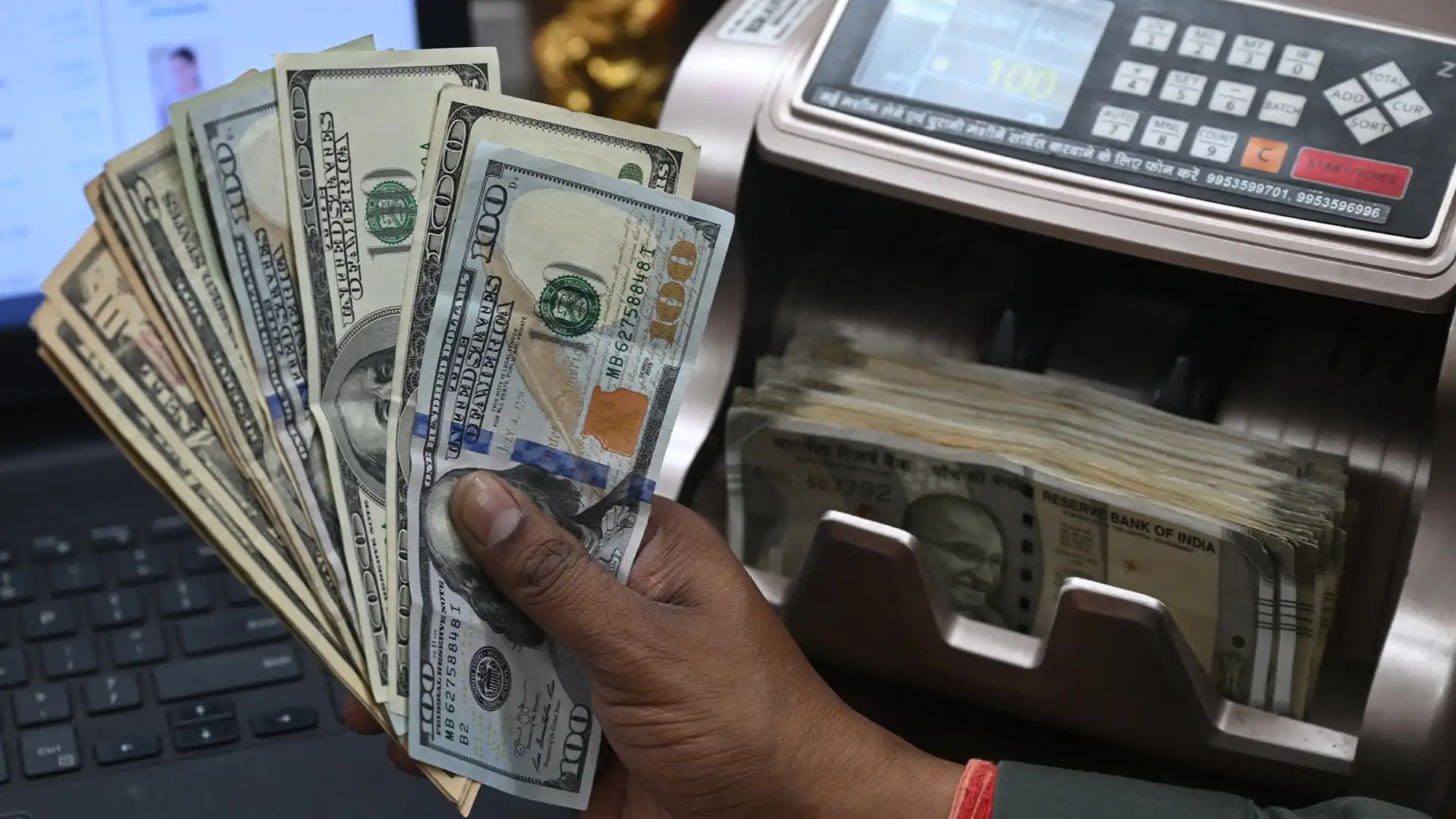 Así operaba la red que producía miles de dólares falsos en una discreta finca de Boyacá