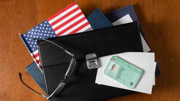 Estados Unidos advierte a inmigrantes sobre importante novedad con la 'Green Card'