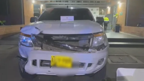 Robo a camioneta con $600 millones en equipos del Instituto Geológico desató persecución en Bogotá Robo a camioneta con $600 millones en equipos del Instituto Geológico desató persecución en Bogotá