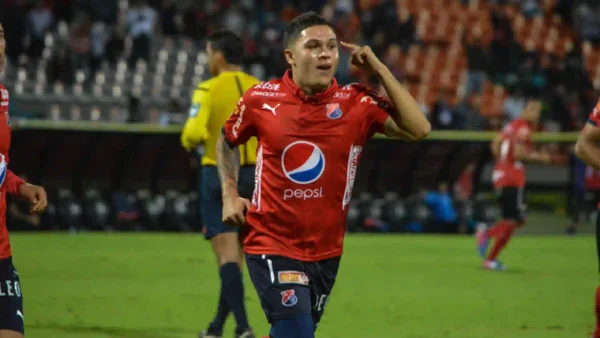 Juan Fernando Quintero tomó drástica decisión contra el Medellín: la contundente acción del '10'