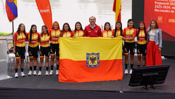Bogotá presenta nuevo equipo de ciclismo femenino Bogotá presenta nuevo equipo de ciclismo femenino