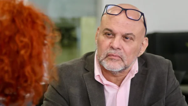 Salvatore Mancuso, 'Don Berna', 'Jorge 40' y otros 13 exjefes paramilitares renuncian a ser gestores de paz Salvatore Mancuso, 'Don Berna', 'Jorge 40' y otros 13 exjefes paramilitares renuncian a ser gestores de paz