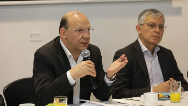 Gobierno Nacional evalúa suspender regla fiscal: hay controversia y preocupación