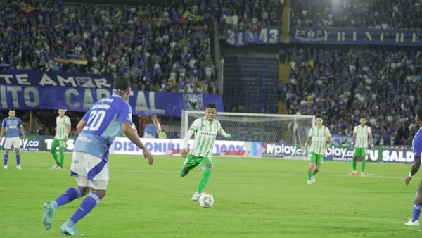Millonarios y Atlético Nacional no se hicieron daño en un partido con polémicas arbitrales