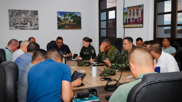 Granada oxidada y toque de queda: lo que realmente pasó en Tuluá por actos de 'La Inmaculada'
