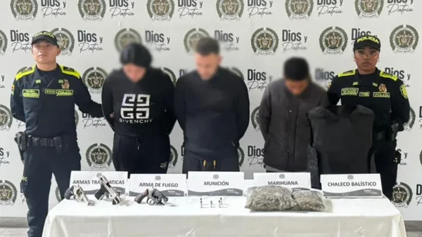 Desmantelan cuatro 'ollas' de drogas ubicadas cerca a zonas escolares de Bogotá Desmantelan cuatro 'ollas' de drogas ubicadas cerca a zonas escolares de Bogotá