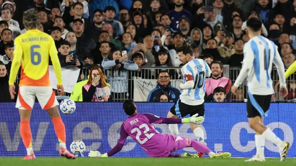Kevin Mier falló y Colombia se salvó: ¡Palo de Argentina!