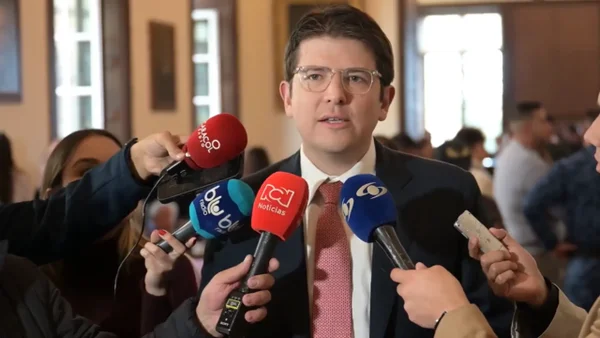 Abogado de Miguel Uribe revela nuevos detalles sobre la denuncia contra el director de la UNP Abogado de Miguel Uribe revela nuevos detalles sobre la denuncia contra el director de la UNP