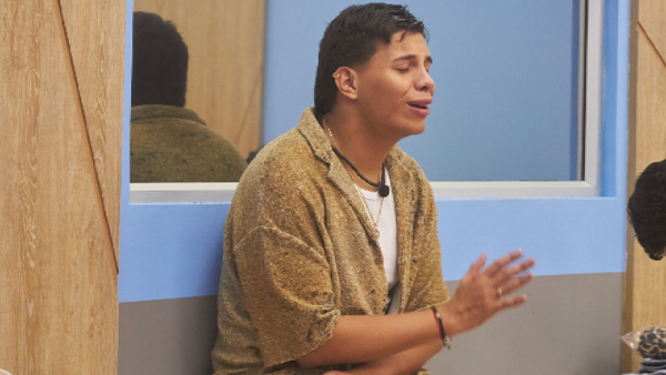 Así reaccionó Emiro Navarro al salir de La Casa de los Famosos y enterarse de que su abuelo está hospitalizado Así reaccionó Emiro Navarro al salir de La Casa de los Famosos y enterarse de que su abuelo está hospitalizado