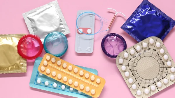 Doctora general menciona los métodos anticonceptivos menos eficaces para prevenir el embarazo
