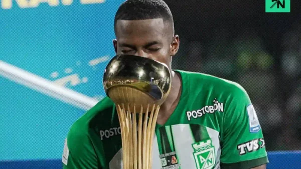 Andrés Felipe Román se desplomó en El Campín: el jugador sufrió un desmayo y tuvo que llegar la ambulancia