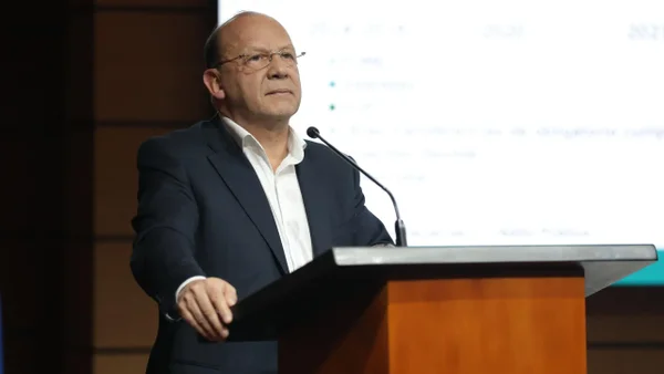 Gobierno activó la cláusula de escape: déficit fiscal llegaría al 7,1% del PIB en 2025