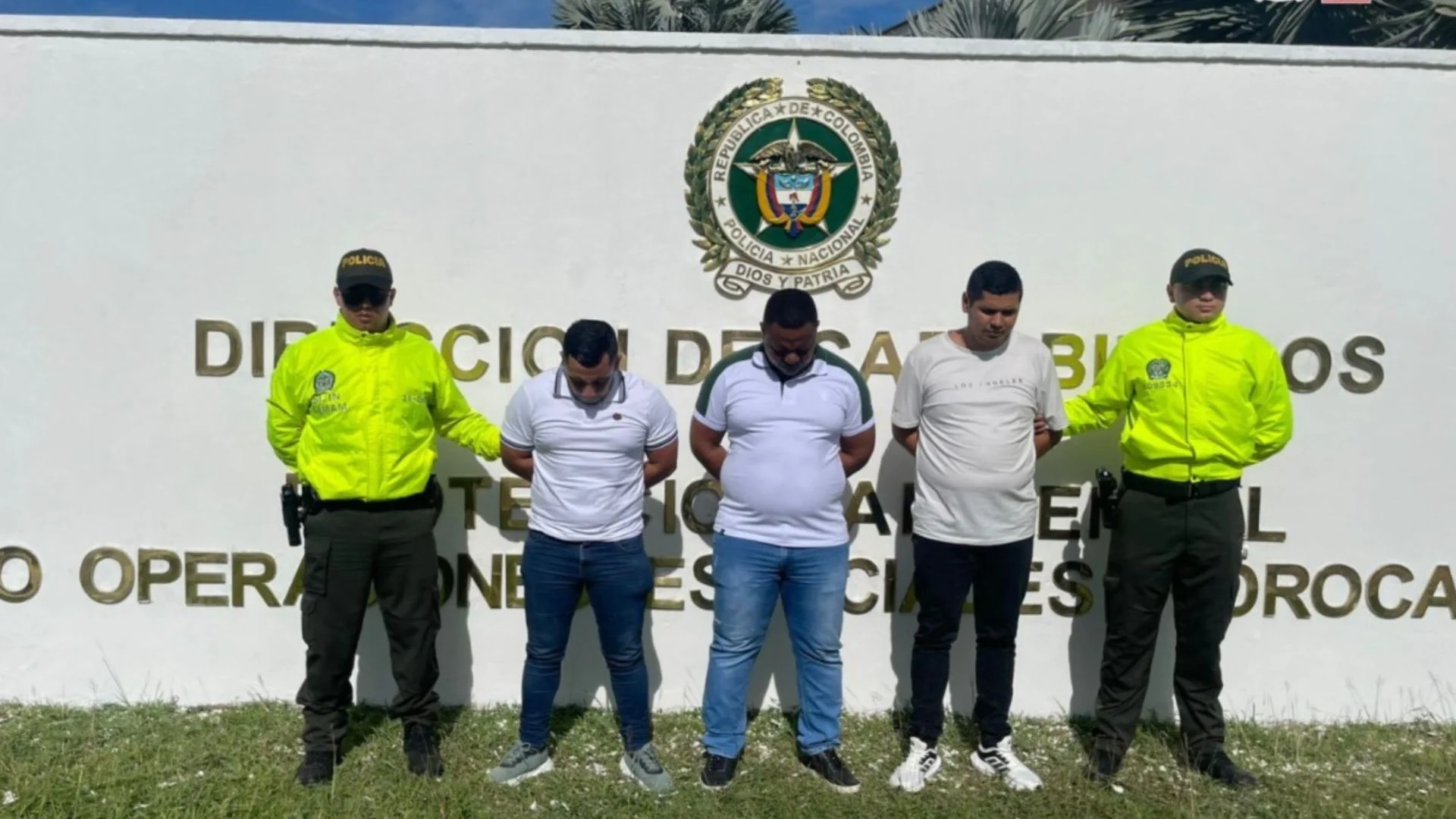 policias-judicializados-por-participar-en-red-ilegal-de-explotacion-de-madera-en-bolivar Foto: Fiscalía General de la Nación