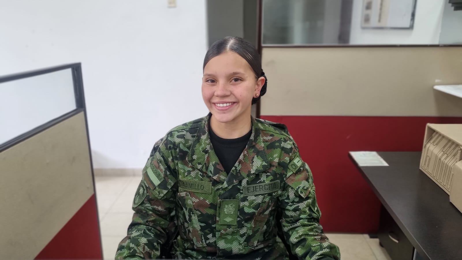 Daniela Jaramillo, la soldado que encontró en el Ejército Nacional el camino para servir a Colombia y cumplir sus sueños