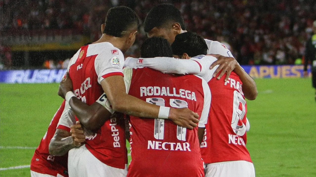 This is the defender who would arrive at Santa Fe after the signing of Brayan Ceballos fell through