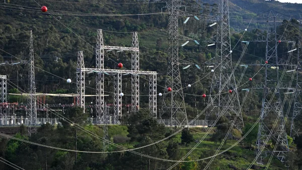 Revelan la razón por la que se registró apagón en España el pasado abril Revelan la razón por la que se registró apagón en España el pasado abril