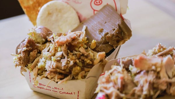 ¡La lechona se sirve caliente en Bogotá! Regresa el Festival más sabroso del año ¡La lechona se sirve caliente en Bogotá! Regresa el Festival más sabroso del año