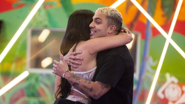 “Lo tuyo es mío”: así fue la reacción de Altafulla ante la llegada de Karina a Barranquilla