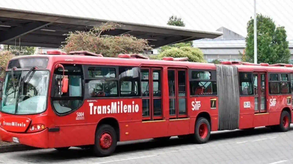 Trabajadores que ganen más de este monto ya no recibirán auxilio de transporte