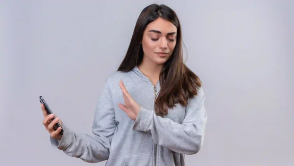 ¿Por qué algunas personas deciden vivir sin redes sociales? Esto dice la psicología ¿Por qué algunas personas deciden vivir sin redes sociales? Esto dice la psicología