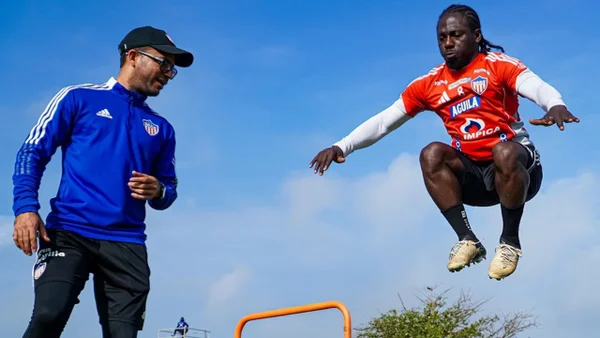 Los técnicos que suenan en Junior para reemplazar a César Farías