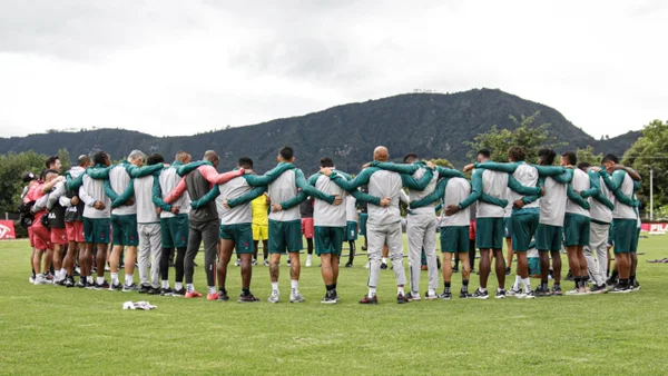 Santa Fe se pronunció inesperadamente antes del clásico e inyectó presión al equipo arbitral