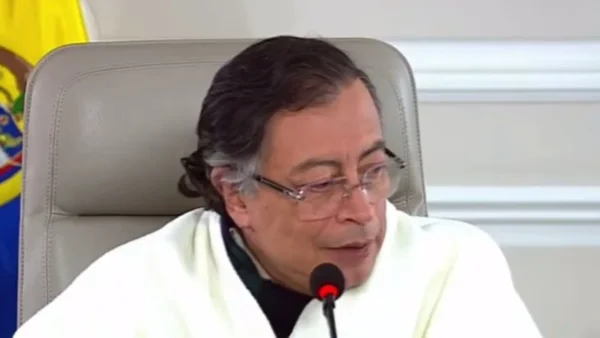 "Son personas en rehabilitación": la polémica respuesta de Petro sobre los criminales en su evento