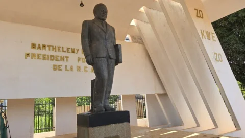 Explosión en una escuela de África dejó a varios estudiantes muertos.