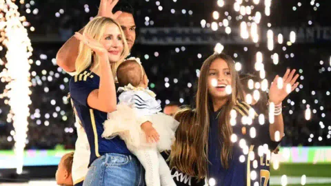 Lorelei y sus hijas se despidieron de Bogotá