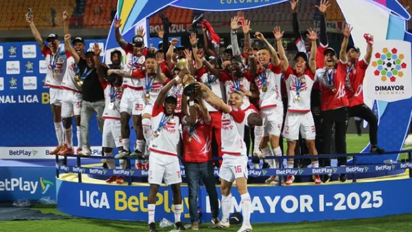 Los primeros jugadores que saldrán de Santa Fe luego de ganar la décima estrella Los primeros jugadores que saldrán de Santa Fe luego de ganar la décima estrella