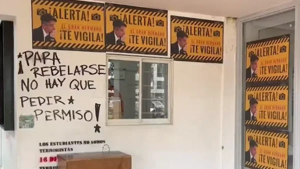Profesor de la UNAL denuncia persecución en contra: su cara apareció en letreros amenazantes