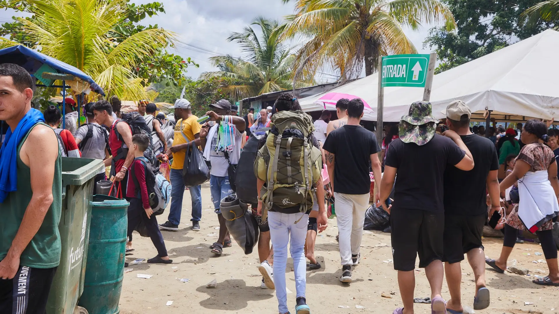 Más de 77.000 personas desplazadas por violencia en Colombia en 2025, alerta la Defensoría Más de 77.000 personas desplazadas por violencia en Colombia en 2025, alerta la Defensoría
