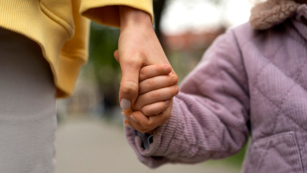 ¿Se le puede quitar el apellido paterno a los hijos en Colombia?