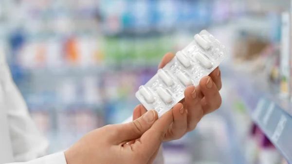 Industria farmacéutica acumula una cartera superior a los 4 billones y alerta sobre desfinanciamiento en el sistema de salud