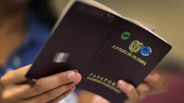 “Portugal garantizaba tener todo listo el 1 de septiembre”: excanciller Murillo sobre lío de pasaportes