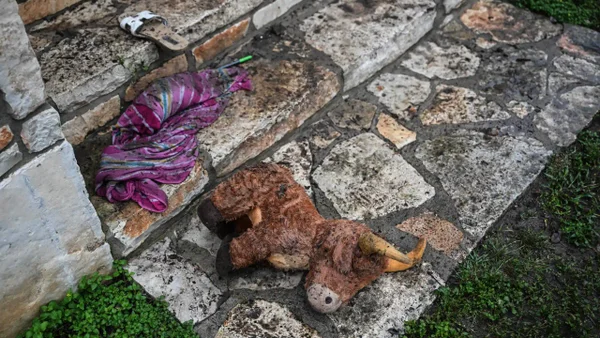 Confirman la muerte de las 27 niñas del campamento en Texas: van 100 fallecidos