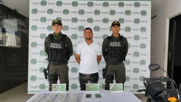 Capturado en flagrancia y a la cárcel presunto extorsionista del Clan del Golfo Capturado en flagrancia y a la cárcel presunto extorsionista del Clan del Golfo