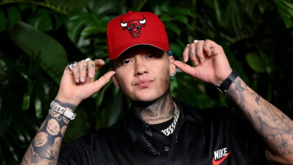 “Nos están saboteando”: Blessd hace fuerte acusación tras sufrir apagones en concierto