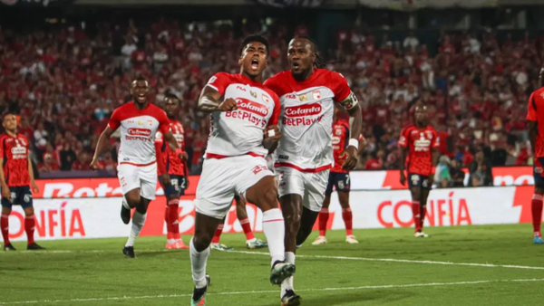Santa Fe aseguró a jugador con pasado en la Selección Colombia: se reveló foto desde la sede de entrenamiento Santa Fe aseguró a jugador con pasado en la Selección Colombia: se reveló foto desde la sede de entrenamiento
