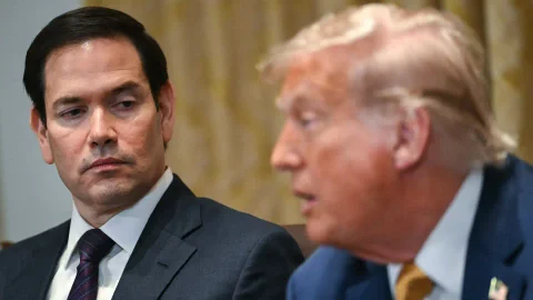 Voz de Marco Rubio habría sido clonada para contactar a altos funcionarios de otros países