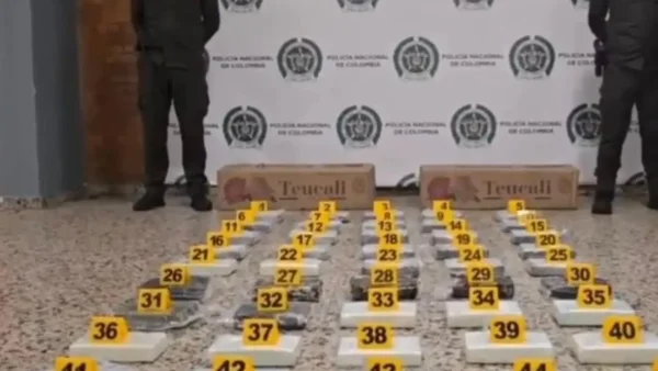 Incautan 50 kilos de cocaína en el Aeropuerto El Dorado con destino a Europa Incautan 50 kilos de cocaína en el Aeropuerto El Dorado con destino a Europa
