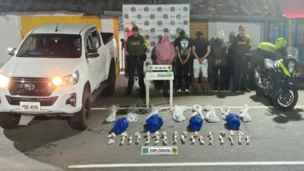 Golpe al tráfico de explosivos en el Valle del Cauca: incautan cargamento en vía La Paila–Armenia Golpe al tráfico de explosivos en el Valle del Cauca: incautan cargamento en vía La Paila–Armenia