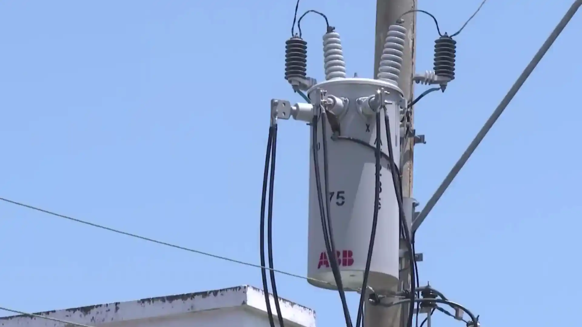 Dura carta de gremios advierte a minminas posible fracaso de ley para reducir tarifas de energía