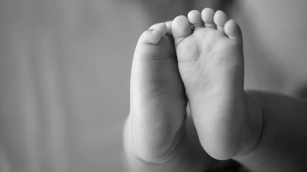 Investigan muerte de bebé que estaba bajo el cuidado de su padrastro en Medellín