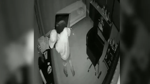 Minuto a minuto del robo de un costoso computador en Bogotá: ¿Capturaron al ladrón? Minuto a minuto del robo de un costoso computador en Bogotá: ¿Capturaron al ladrón?