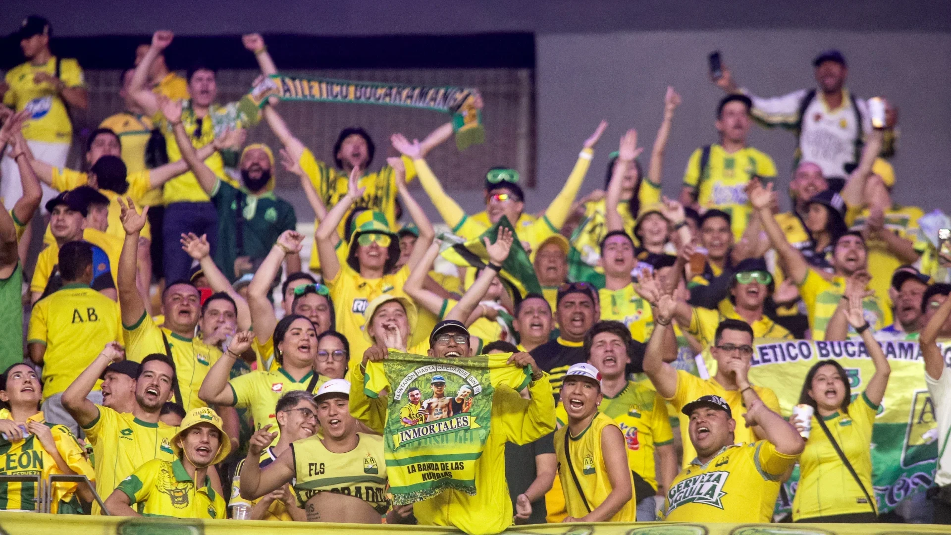 Hinchas de Bucaramanga