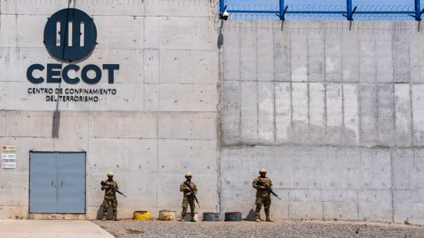 Liberaron a 10 estadounidenses tras acuerdo entre Bukele y Maduro: ¿en qué consistió?