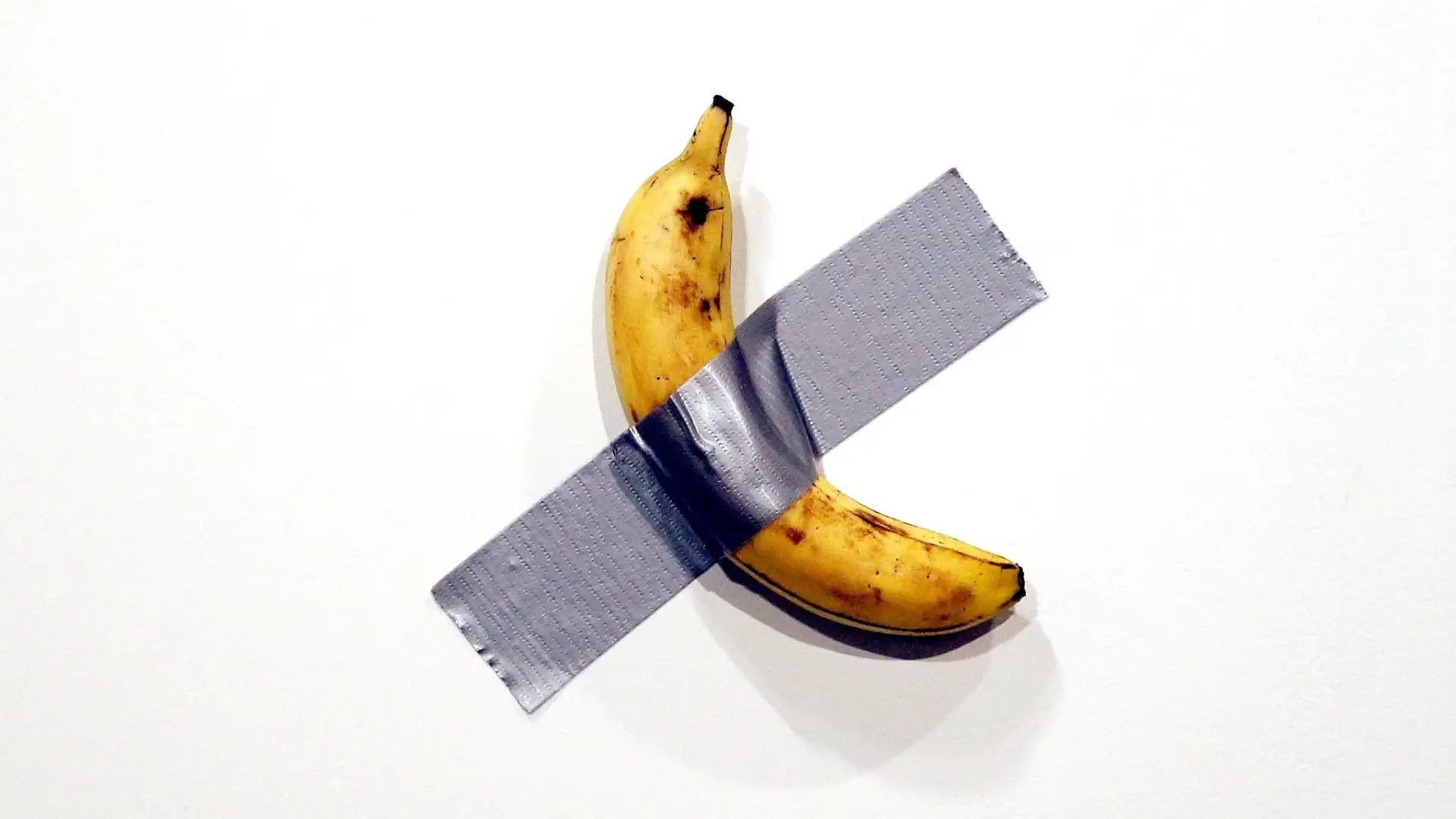 Obra de banano en la pared